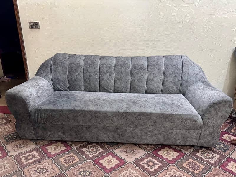 sofa set almost new 2