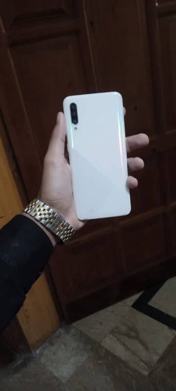 Samsung Galaxy A30 Urgent Sal 3