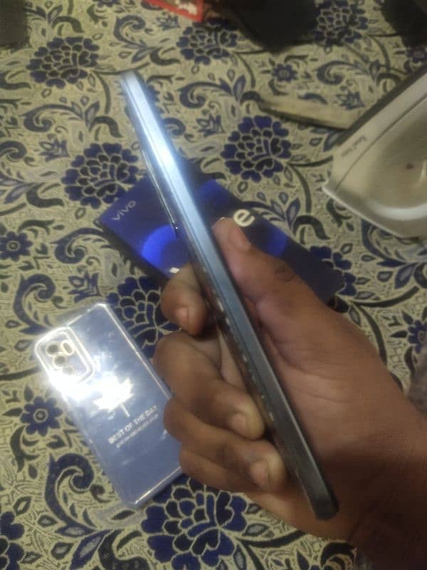 Vivo V23e 256/8 official approved with box charger sale/Exchange 3
