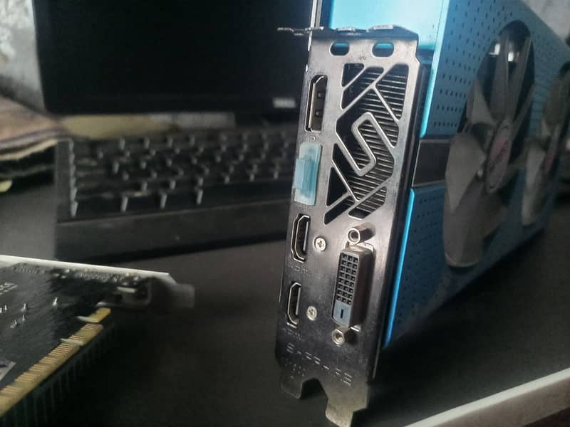 Defective Sapphire Radeon Nitro+ RX 580 8GB GDDR5 Dual HDMI 3
