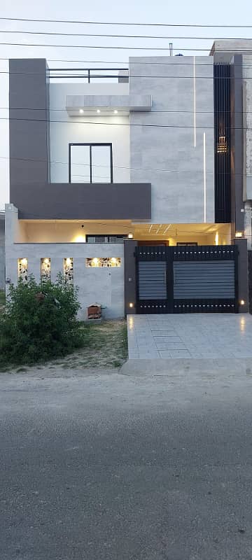 Canal road kheyaban colony 7 Marla triple story house brand new for sale 0
