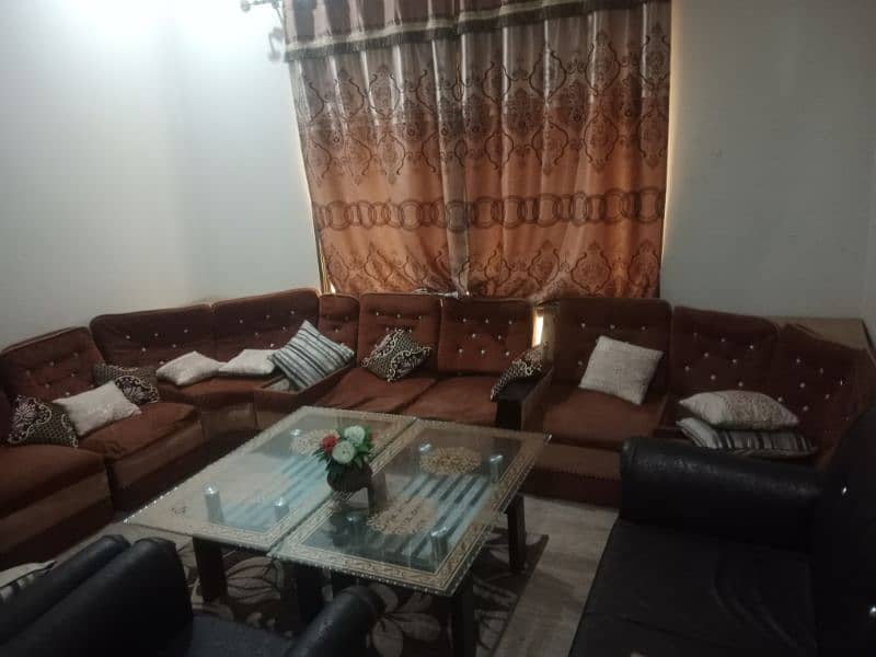 9 seater sofas condition 65% 1