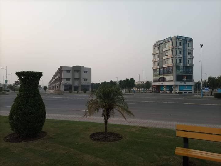 Bahria Orchard Plot No 224# Olca Facing Park Possession Utility Paid Top Location 2