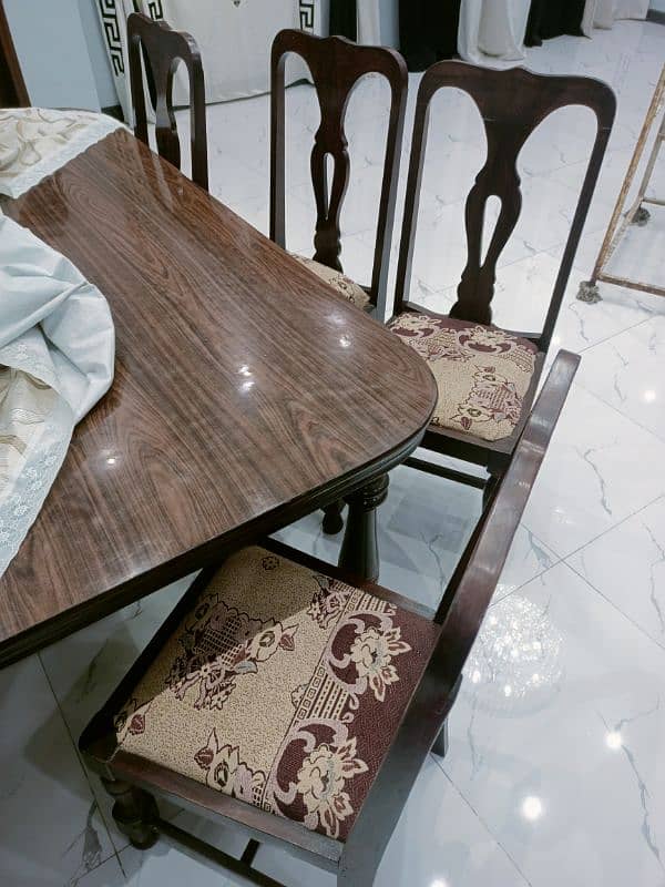 SALE DINING TABLE WITH 5 CHAIR 7