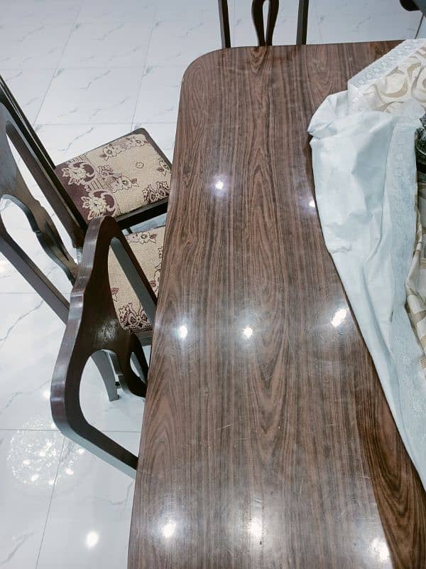 SALE DINING TABLE WITH 5 CHAIR 8