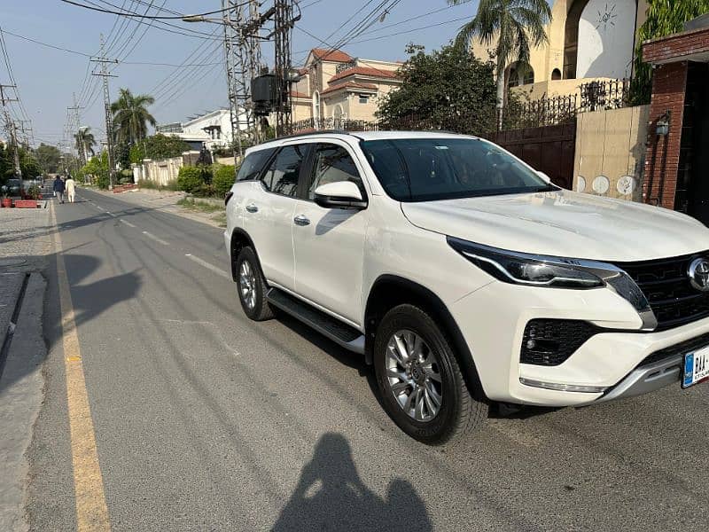 Toyota Fortuner V (Up-Specs)2022 7