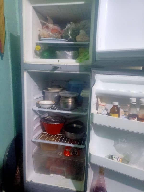 dawalance refrigerator sell krna he new Lena hai fullsize ka 4