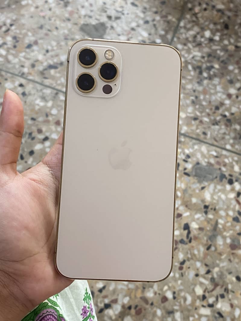 iPhone 12 Pro gold colour 128 gb JV 6