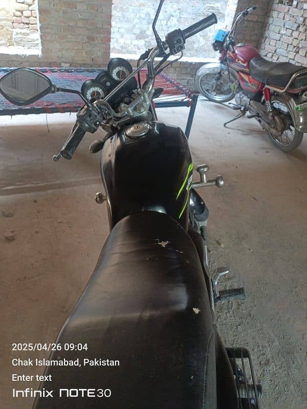 Yamaha YB 125Z Model 2022 9