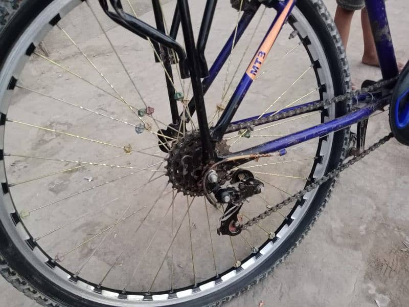 neew condition auto gear bycle 4