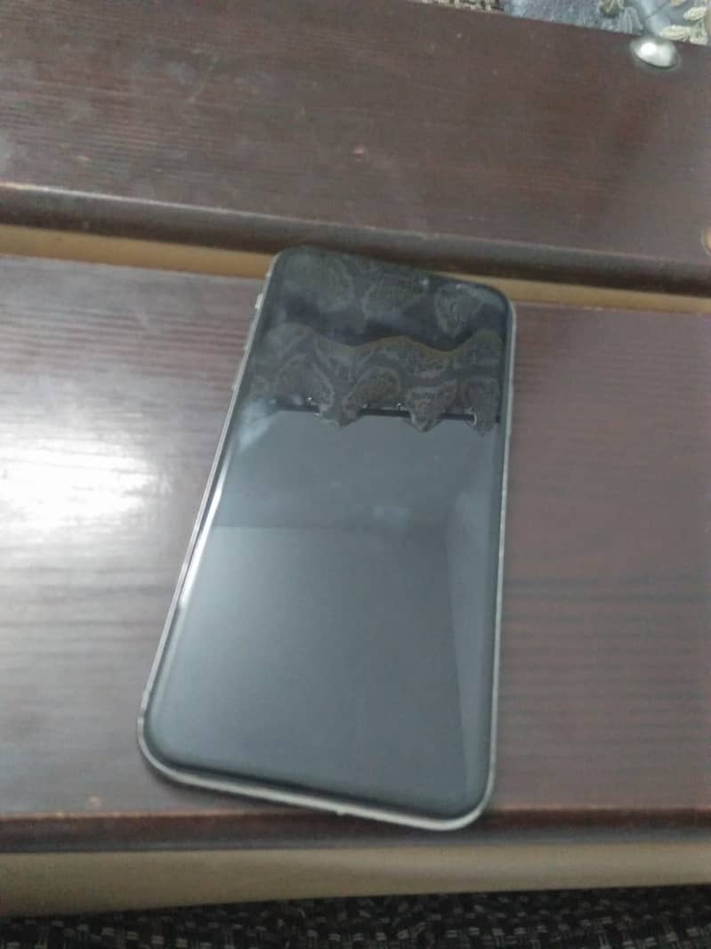 Apple iPhone X 2