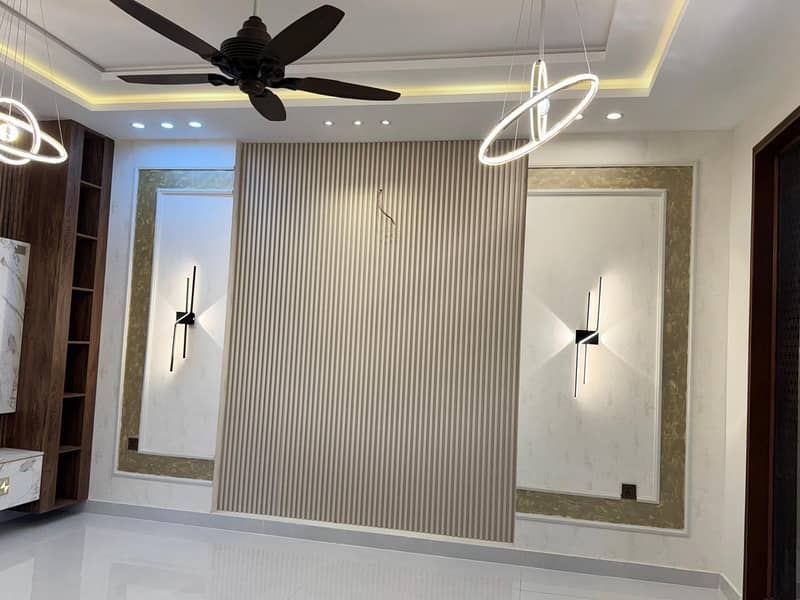 BRAND NEW HOUSE 10 MARLA NEAR FAMILY PARK AVAILABLE FOR SALE IN BAHRIA ORCHARD LAHORE 13