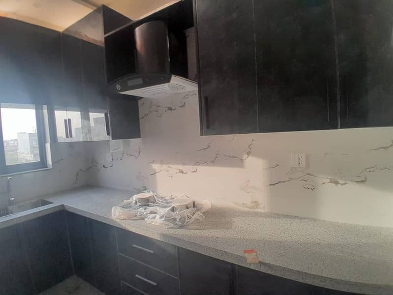 MODERN DESIGN BRAND NEW HOUSE 5 MARLA AVAILABLE FOR SALE IN PHASE ONE BAHRIA ORCHARD 4