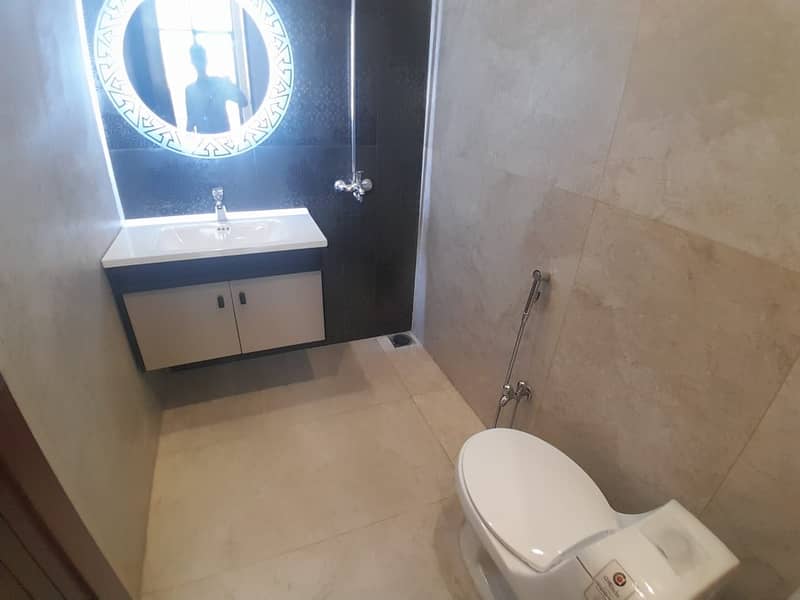 MODERN DESIGN BRAND NEW HOUSE 5 MARLA AVAILABLE FOR SALE IN PHASE ONE BAHRIA ORCHARD 9