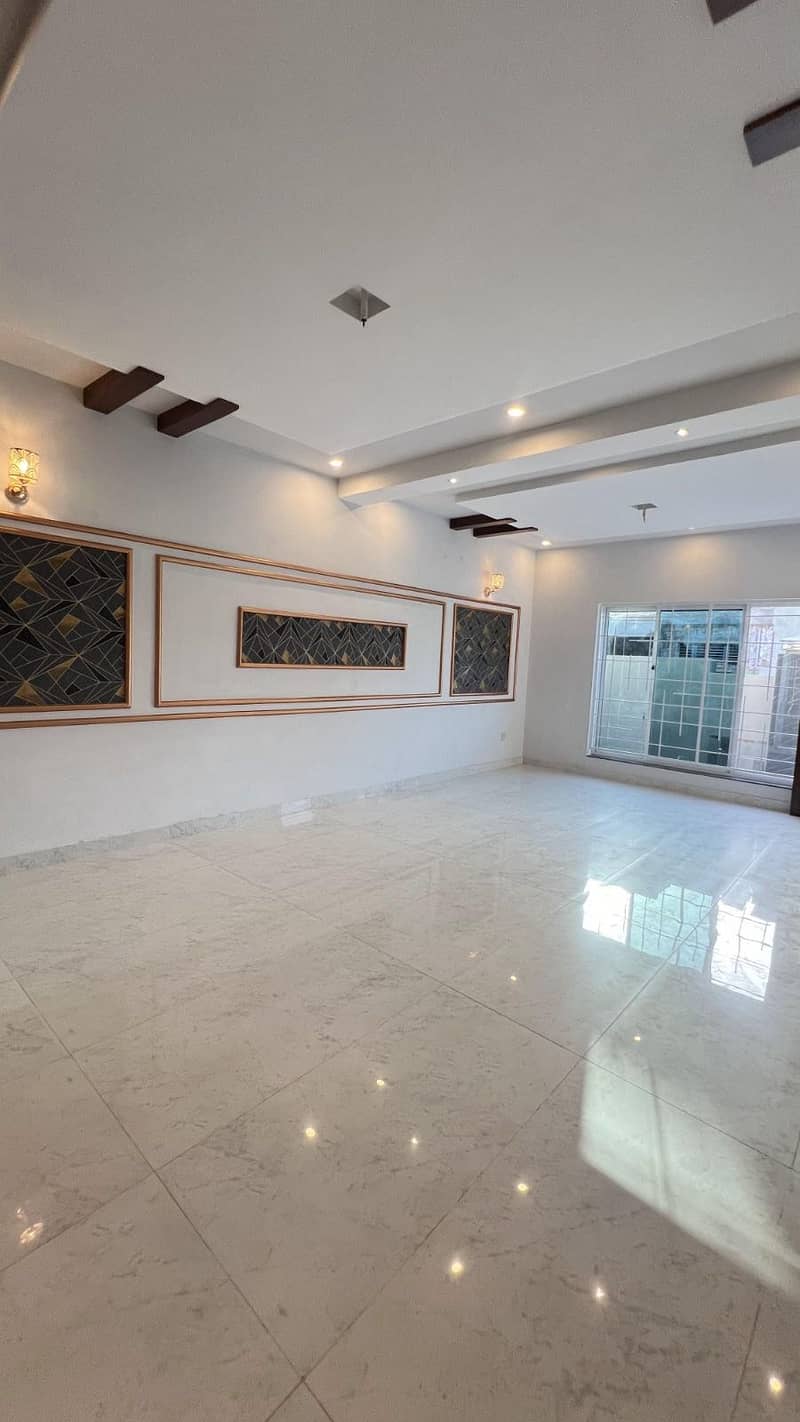 BRAND NEW HOUSE 5 MARLA AVAILABLE FOR SALE AT SUPPER LOCATION IN BAHRIA ORCHARD LAHORE 4