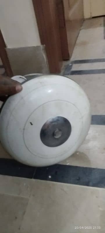 Two Ac fan in good original condition 0