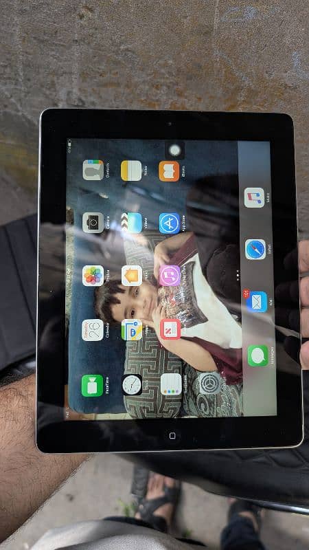 apple tablet gen4 0