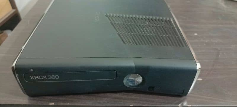 Xbox 1tb storage, 100+ games 1