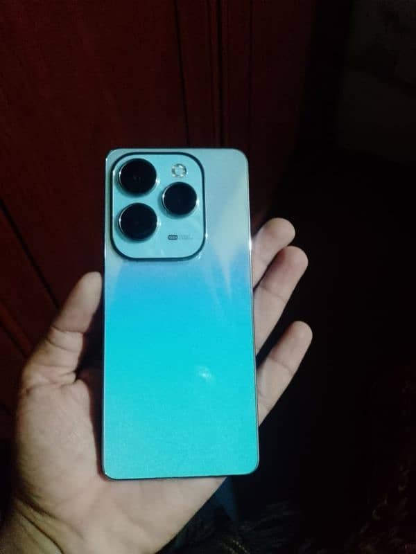 Infinix hote 40 pro 16 256 1