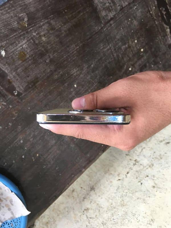 Infinix hot 40i 4 4 128GB 1