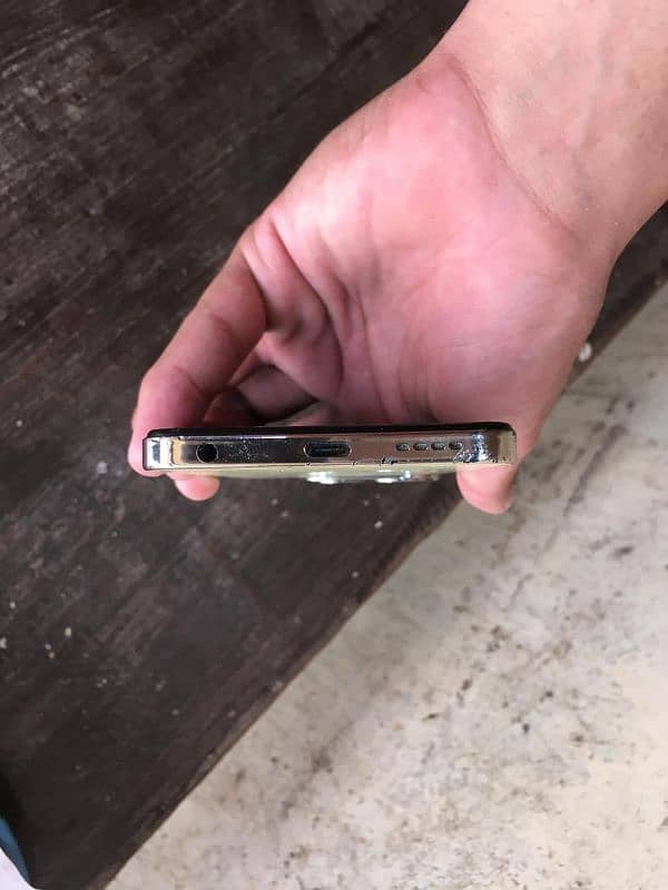 Infinix hot 40i 4 4 128GB 4