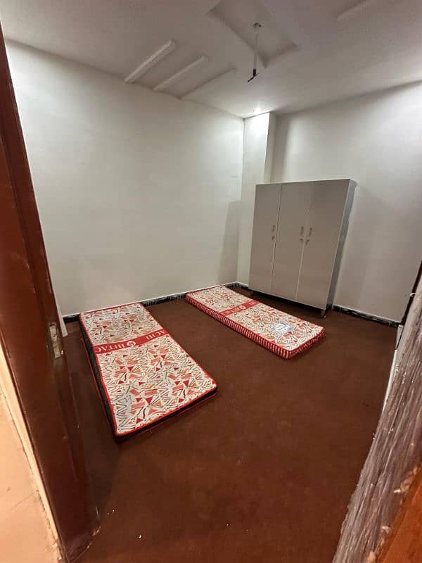 Furnished Room available for rent near 6th road Rawalpindi 8