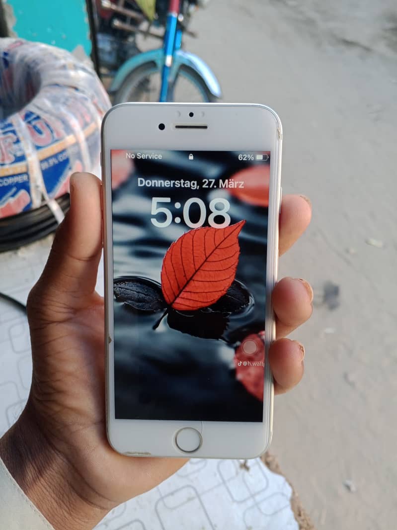 iPhone 8 2