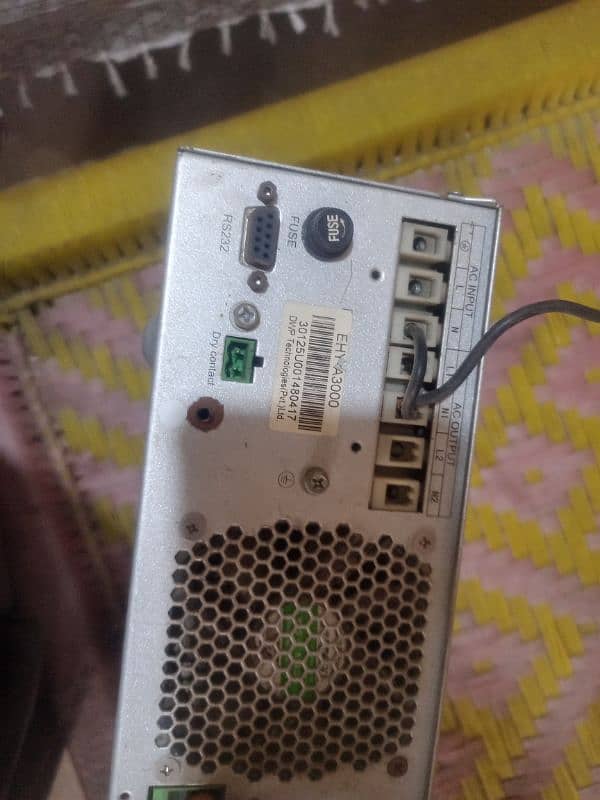 ECOSTAR UPS 3KV/2400 watt 2