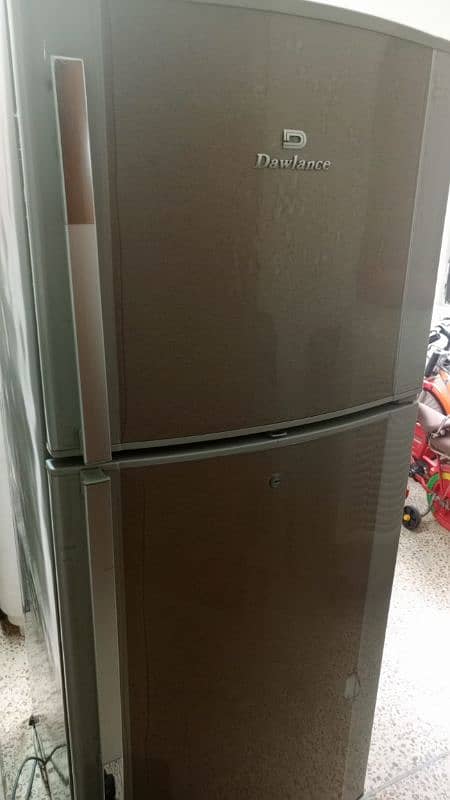 Dawlance Refrigerator Large 0