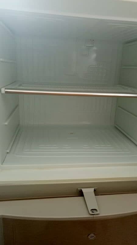 Dawlance Refrigerator Large 1