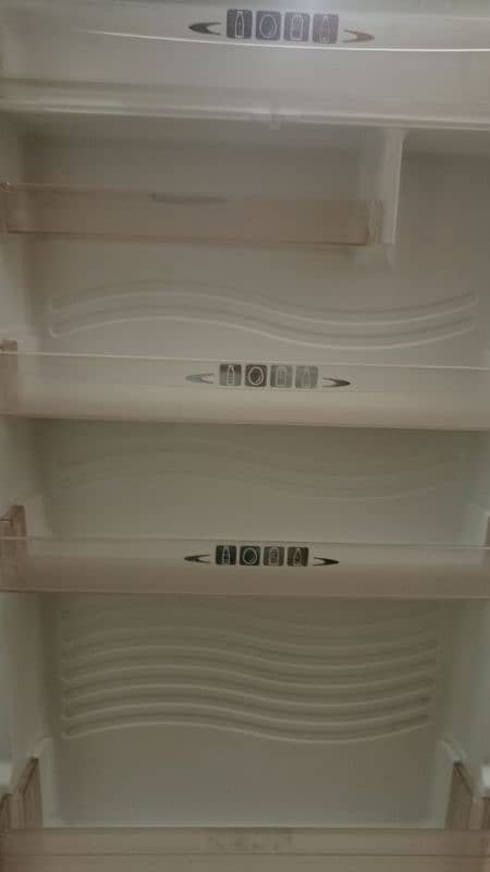 Dawlance Refrigerator Large 2