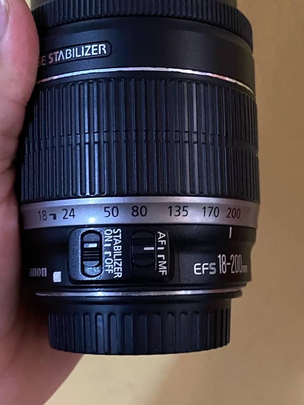 Canon 18-200mm image stablizer lens in new condition 8