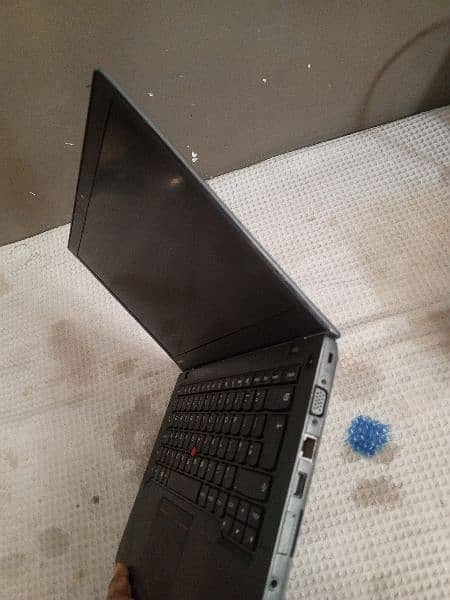 Lenovo Thinkpad core i5 4th generation 4 gb ram 125 gb SSD 2