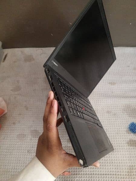 Lenovo Thinkpad core i5 4th generation 4 gb ram 125 gb SSD 3