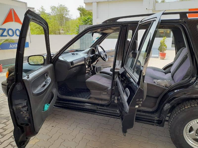 KIA Sportage 2004 4