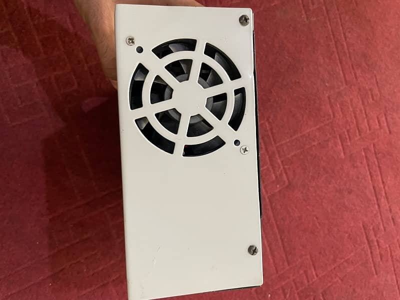 Paktech mppt solar charge controller 1