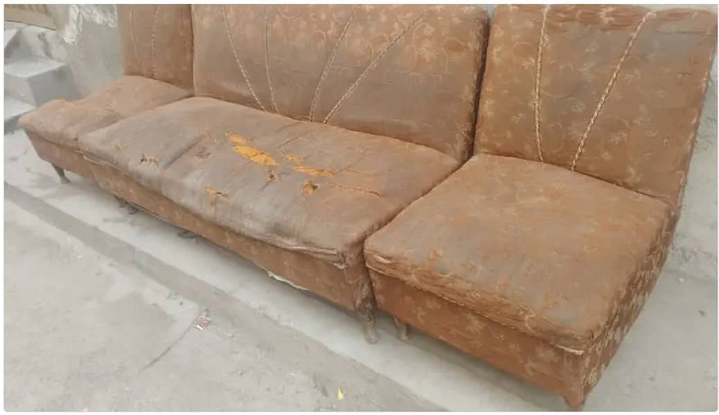 5 seater sofa useable/0303-8868142 0