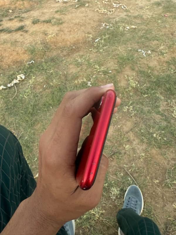 iPhone XR 64gb non pta red color 4