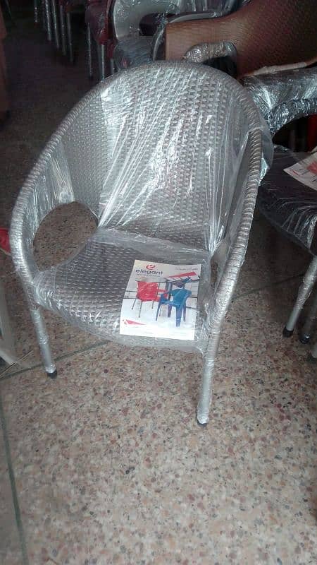 PLASTIC OUTDOOR GARDEN CHAIRS TABLE SET AVAILABLE FOR SALE 15
