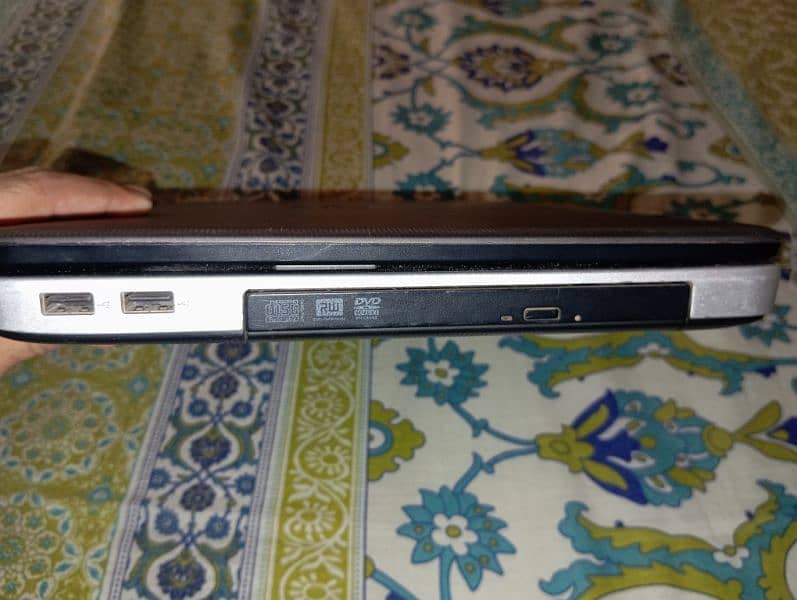Dell laptop core i5 3rd generation 4/300 4