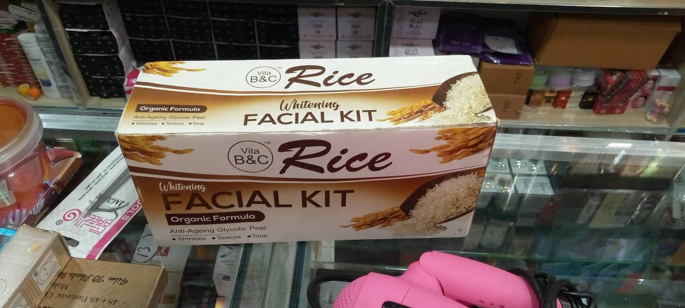 Makeup kit for sale 2
