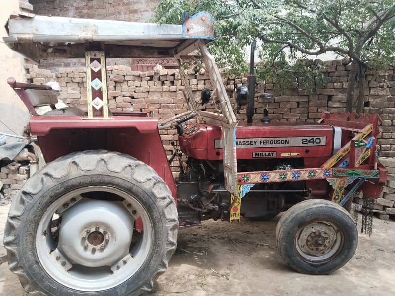 Tractor for urgent sale Messi 240 model 2007 6