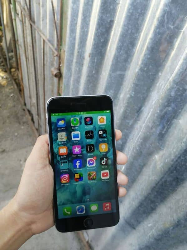 iphone 6s PTA approved 64gb memory my wtsp/0329-48-80-566 2