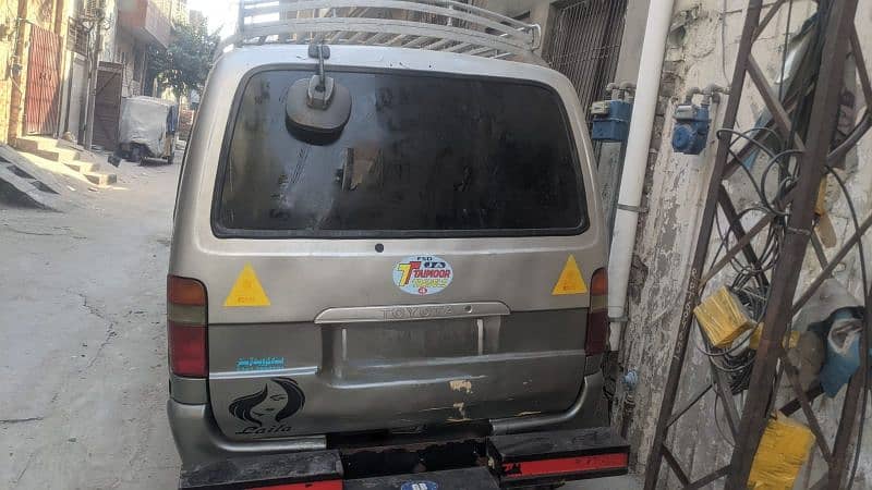 Toyota hiace up model 1998 3