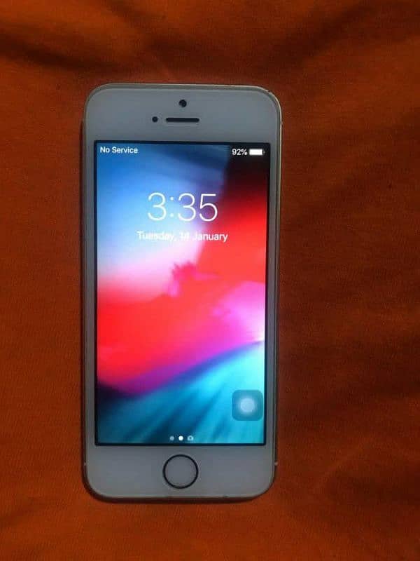 iphone 5s PTA approved 64gb memory my wtsp/0329-48-80-566 1