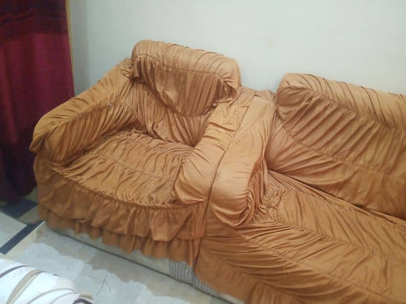 3/1/1 SoFa Set Available For Selling 5