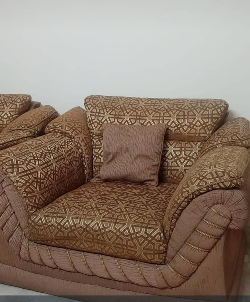 6Seater Sofa Set Reasonable Price 3