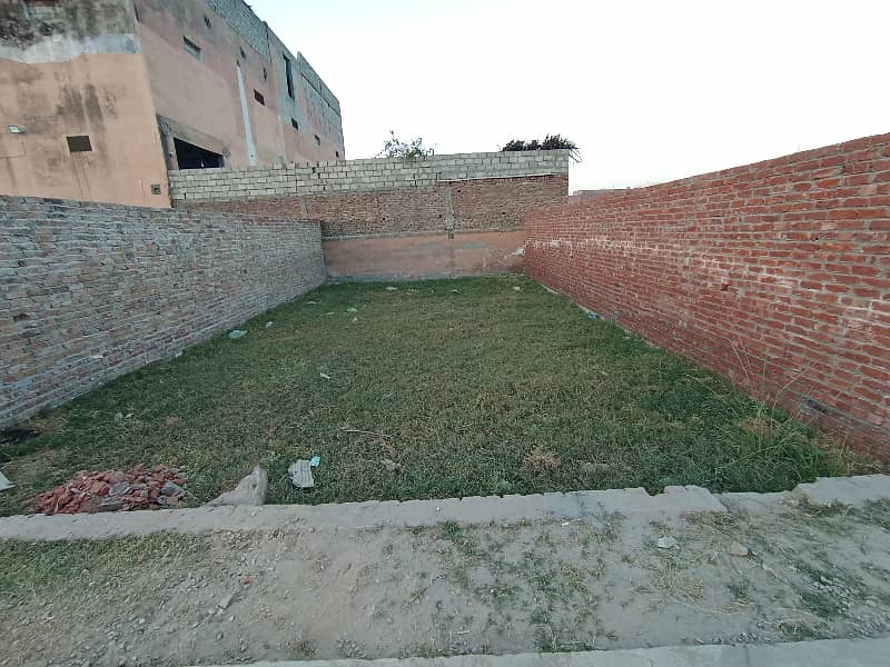 5 Marla Residential Plot Available For Sale Opposite Pak Fan University Road , City Gujrat 0