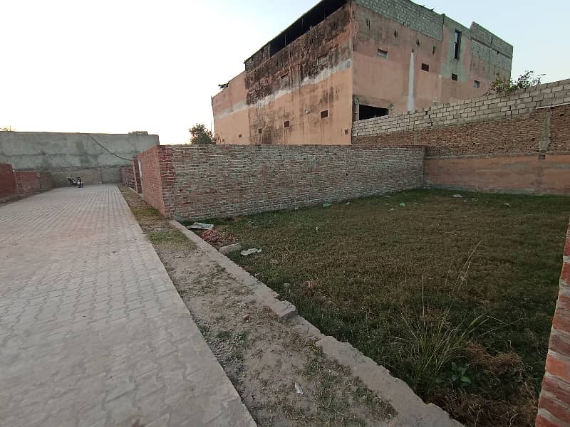 5 Marla Residential Plot Available For Sale Opposite Pak Fan University Road , City Gujrat 1