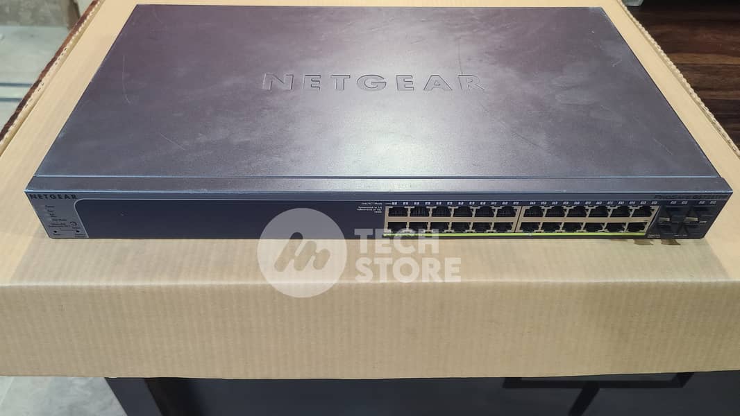 NETGEAR Gigabit Ethernet Smart Switch 28-Port PoE (GS728TPP) (Renewed 12